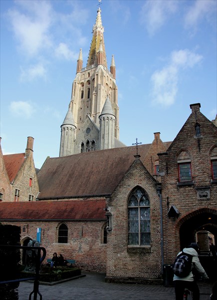 150-Брюгге, церковь Богоматери
